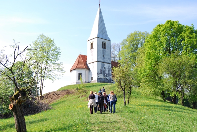 Strma pot k sv. Tomažu